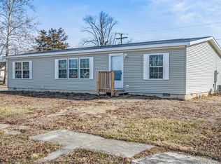 822 N Cherry St, Hartford City, IN