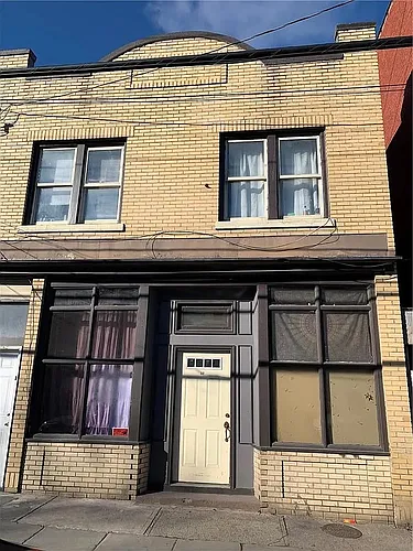 84 William St #4 Photo 1