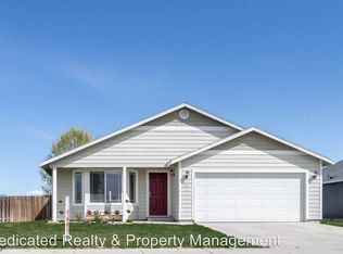 113 N Centennial St, Moxee, WA 98936
