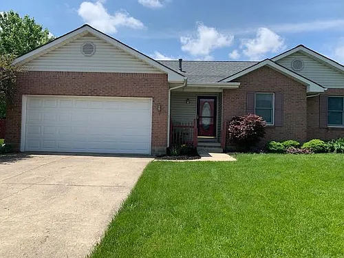 176 Wisteria Dr Photo 1