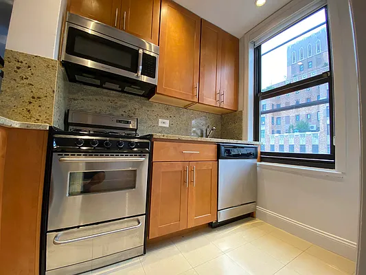 Rented by Compass | media 14