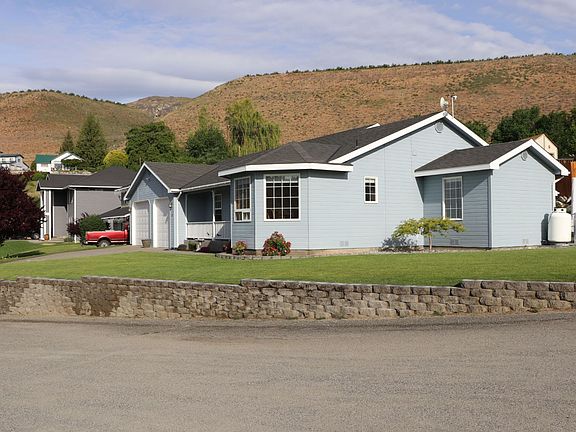 2nd image of 112 Pryor Dr