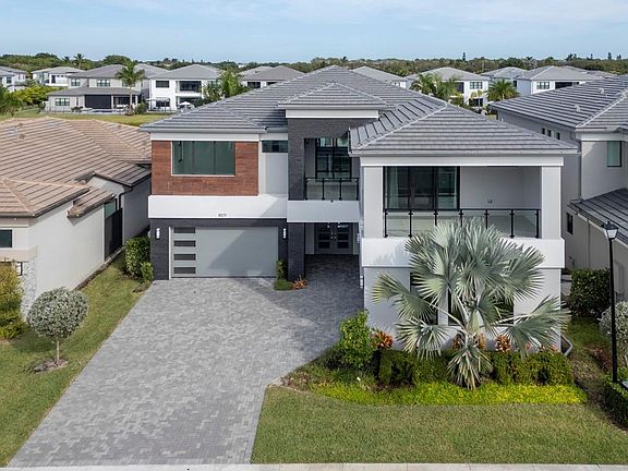 2nd image of 8571 Shoreacres Street
