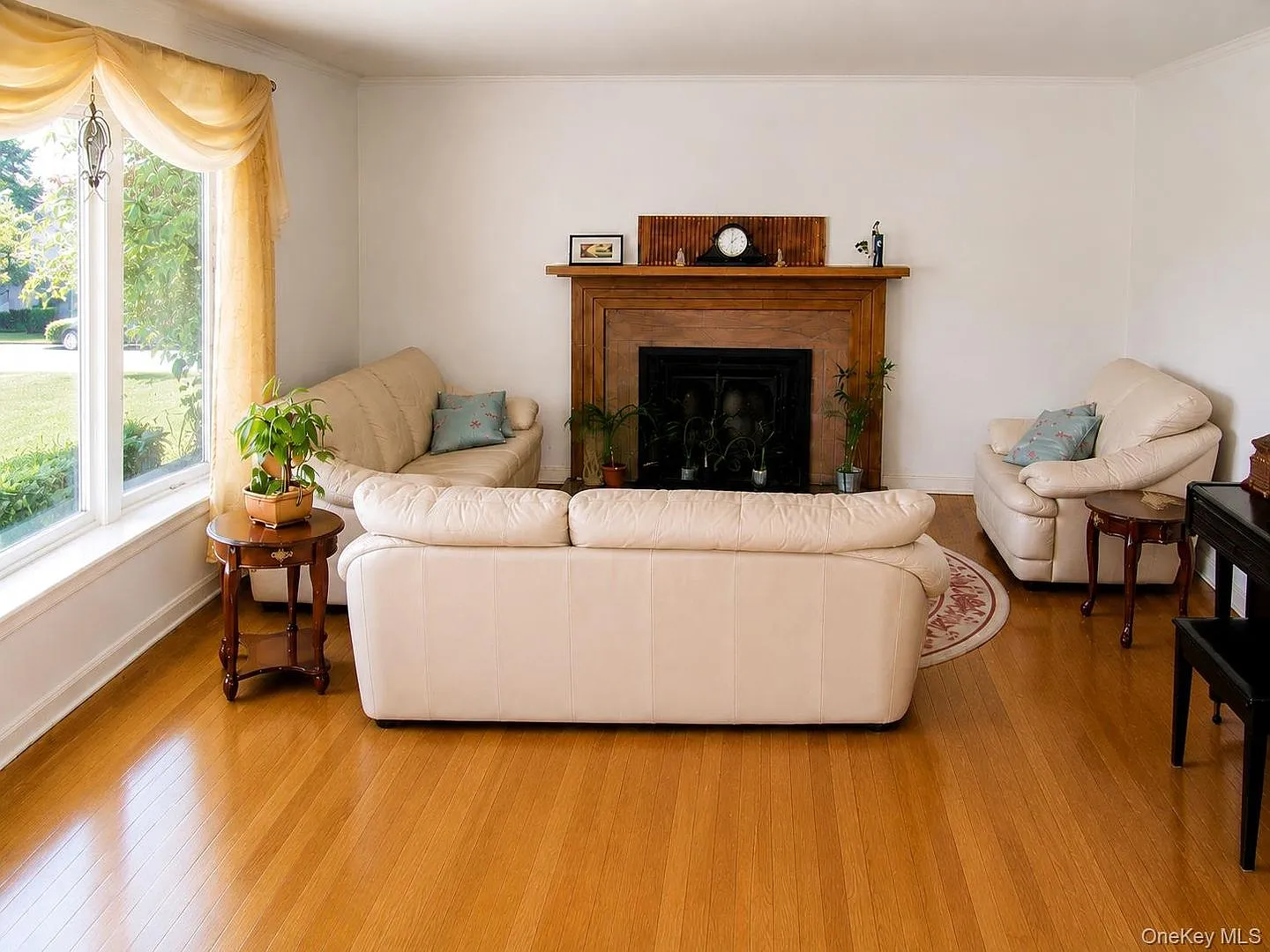 4 bed, 3.0 bath, 3100 sqft, $6,400 — Photo 3