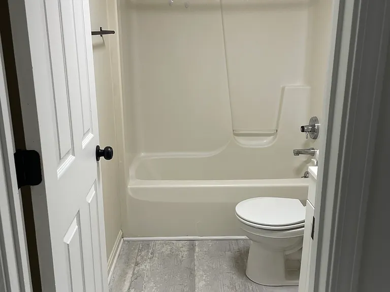 265 Fulkerson Dr #B — Photo 6
