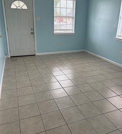 2nd image of 310 E Josephine St