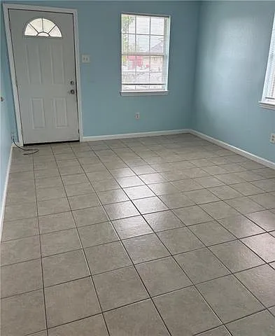 310 E Josephine St — Photo 2