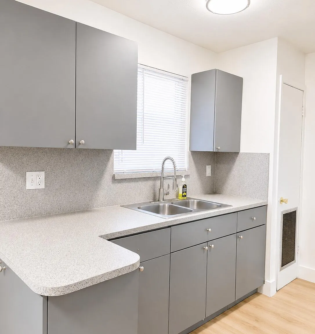 2 bed, 1.0 bath, 600 sqft, $1,749 — Photo 3