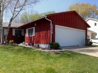 3919 Convair Ln, Cedar Falls, IA 50613