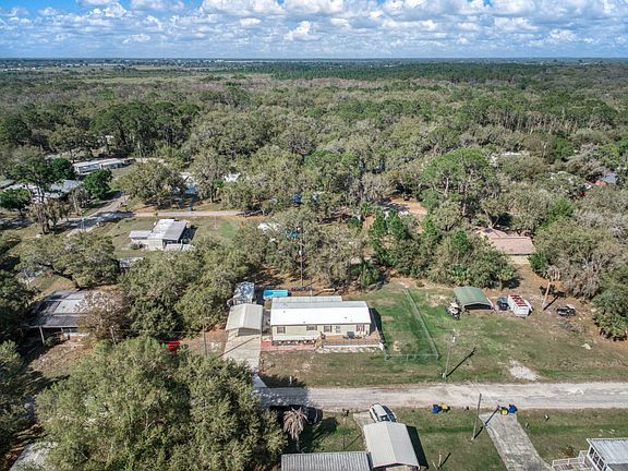 5th image of 7868 King James Dr