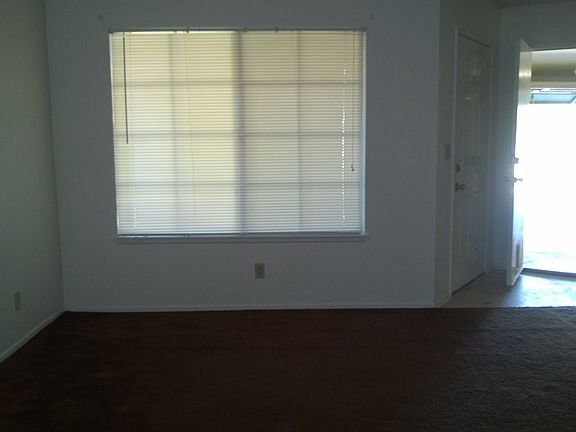 2nd image of 45462 Thornwood Ave