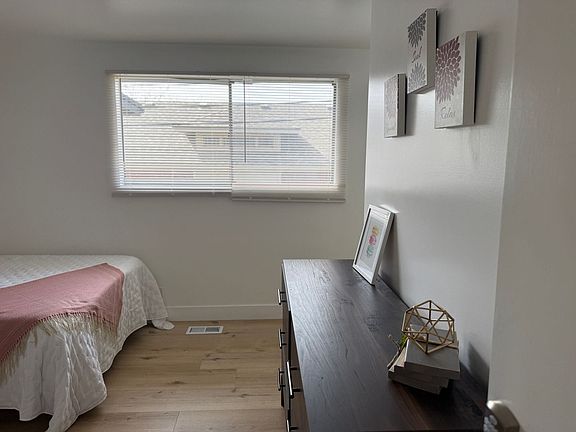 5th image of 1226 E 500 S APT B