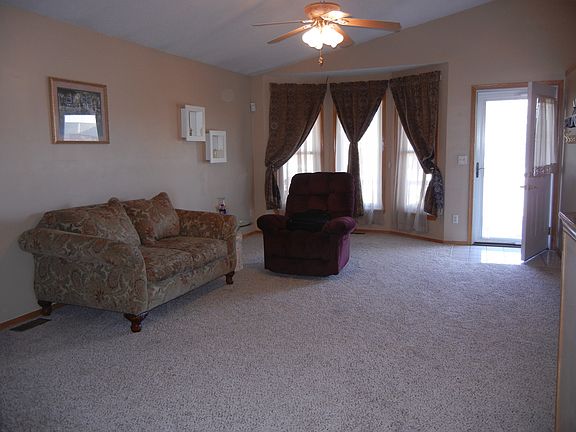 Brand New Carpeting!!!