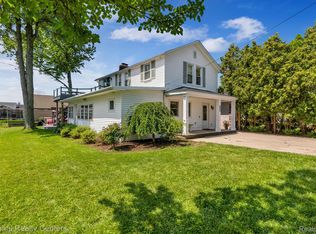 1430 Rossdale Dr, Waterford, MI
