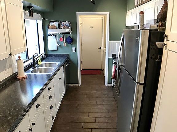 5th image of 2727 Indian Creek Blvd