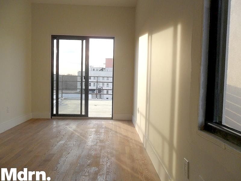 2nd image of 30 Claver Pl APT 4R