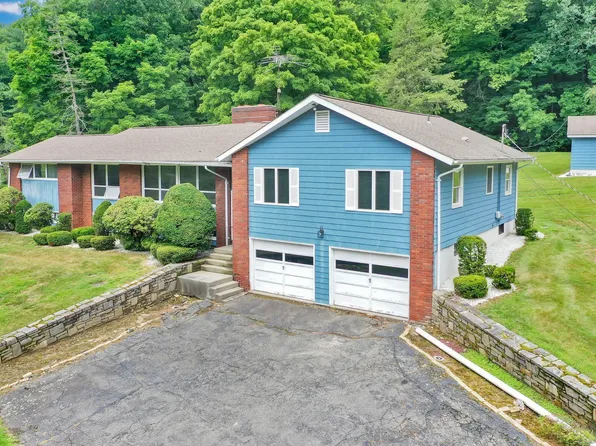 103 & 105 Skyridge Drive, Somers, CT 06071