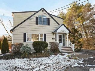 900 Little East Neck Rd, West Babylon, NY 11704