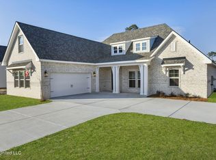 6821 Enclave Ln, Ocean Springs, MS 39564