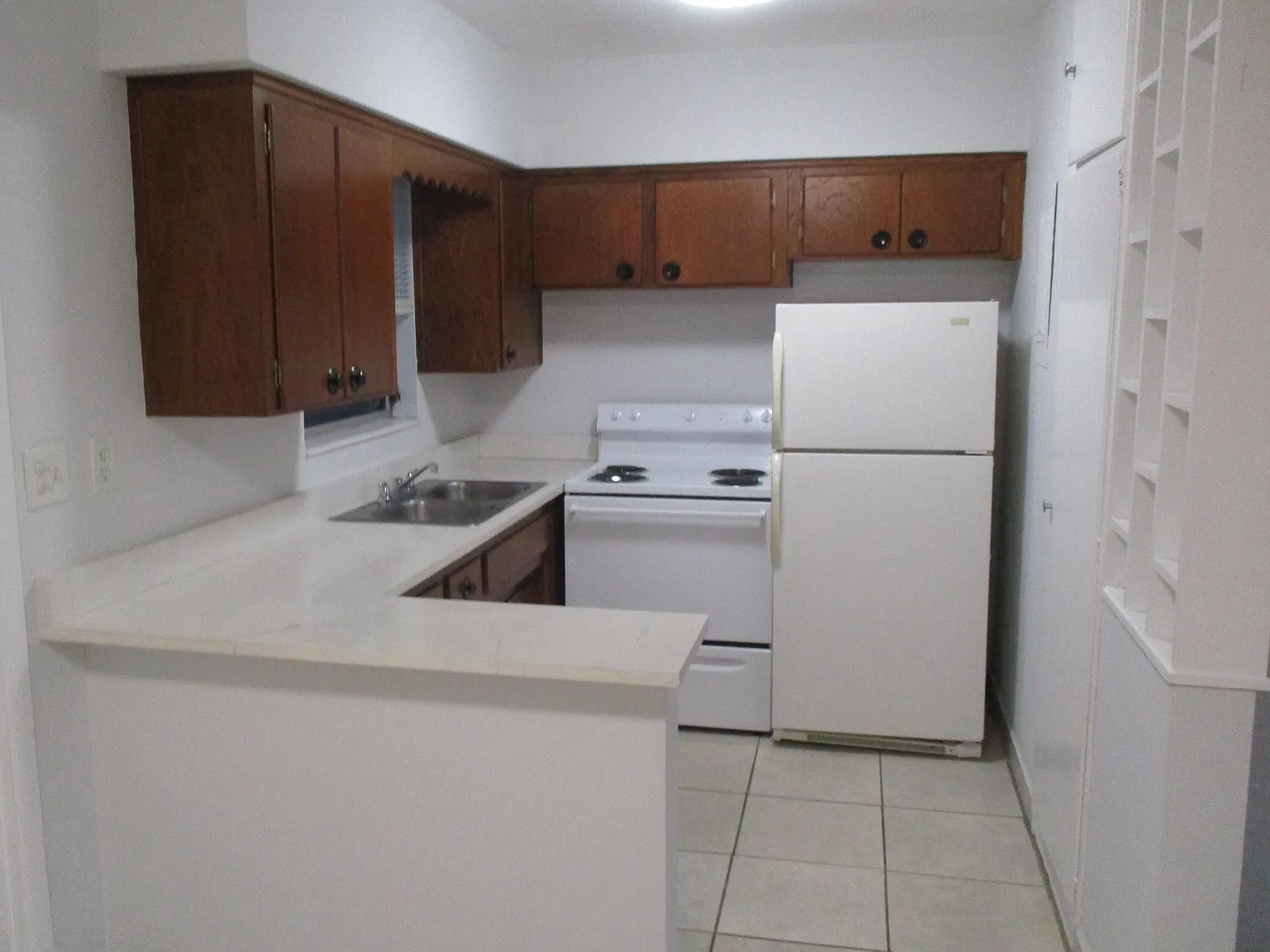 2640 Pierce St — Photo 2