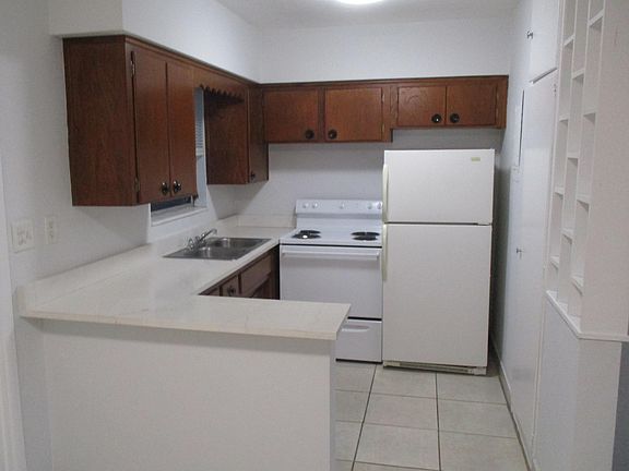 2nd image of 2640 Pierce St APT 5