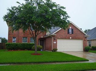 1916 Oak Shire Dr, Pearland, TX 77581