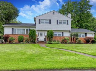 15 Lenox Rd, Wayne, NJ 07470