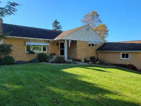 71 Fairview Ave, Punxsutawney, PA 15767