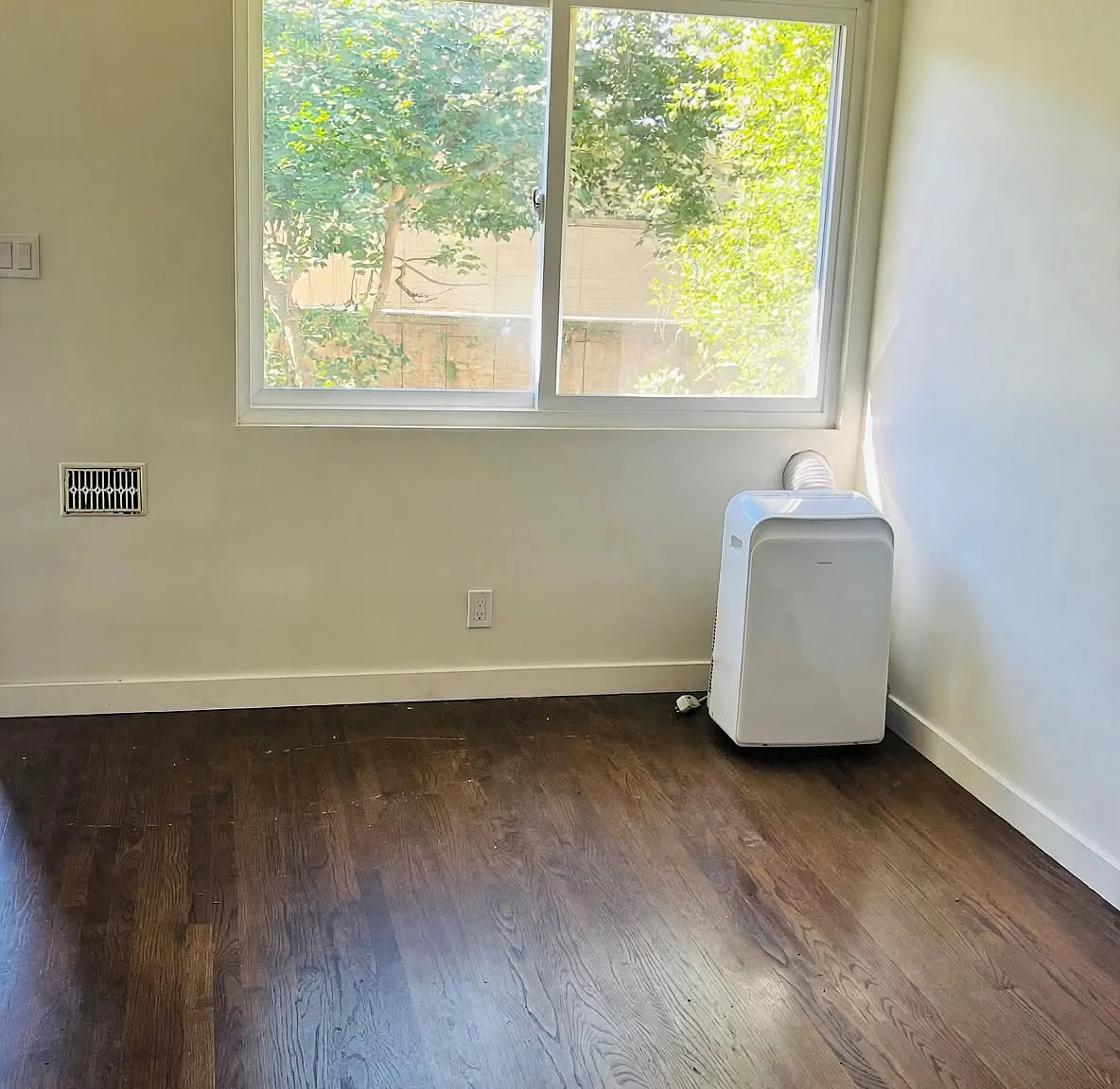 4247 S Centinela Ave — Photo 3
