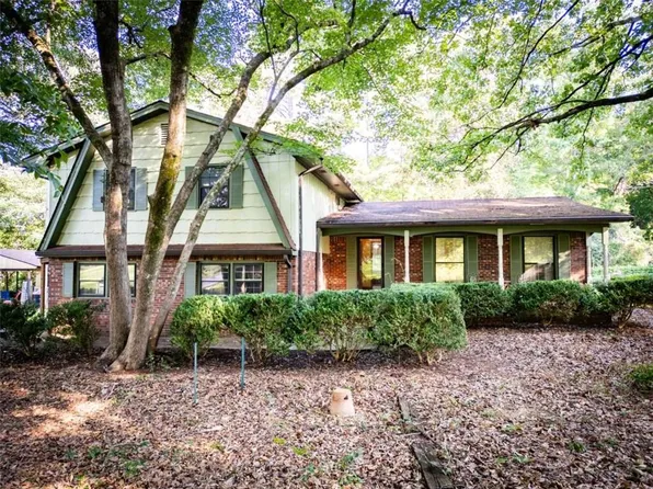 17 Valley Trl, Covington, GA 30014