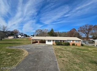 1307 McArthur Rd, Maryville, TN 37804