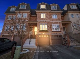 435 Hensall Cir #30, Mississauga, ON
