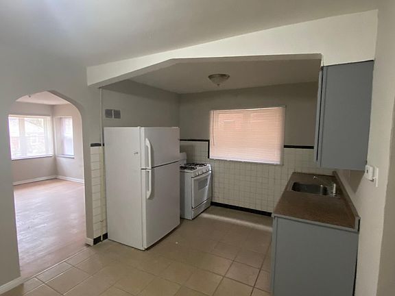 4th image of 5322 Miami St #1E