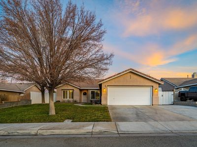44104 61st St W, Lancaster, CA, 93536