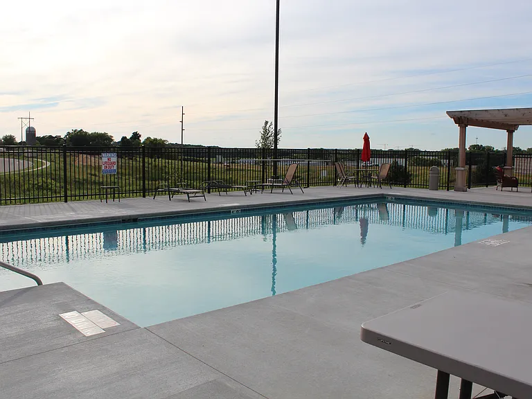 Scenic Ridge Apartments — Photo 5