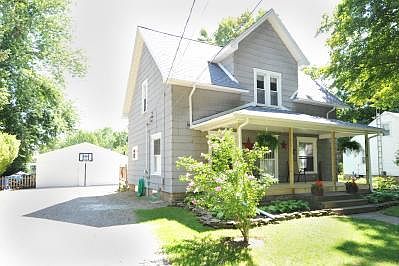 2nd image of 109 S Avenue B