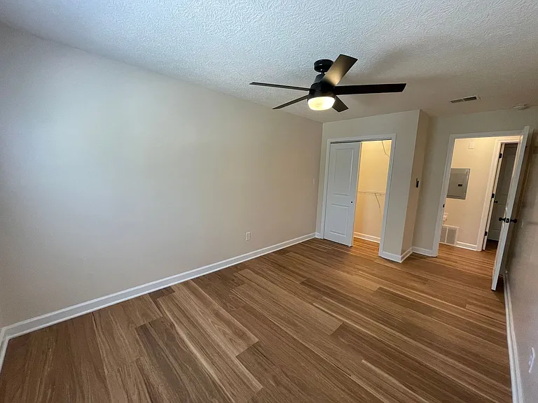 165 E. 11th Ave. MG — Photo 18