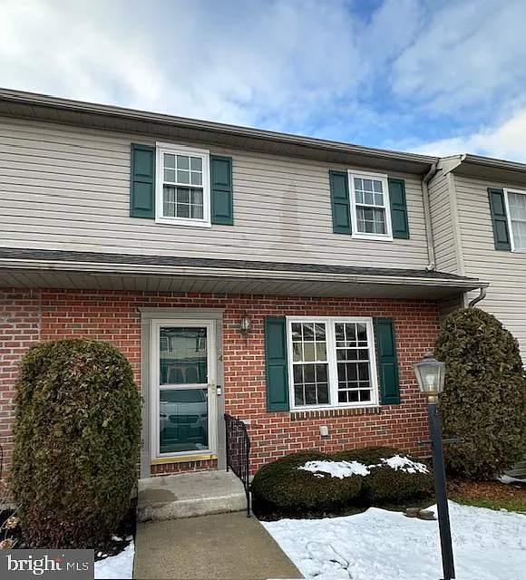 124 Nicole Way photo 1