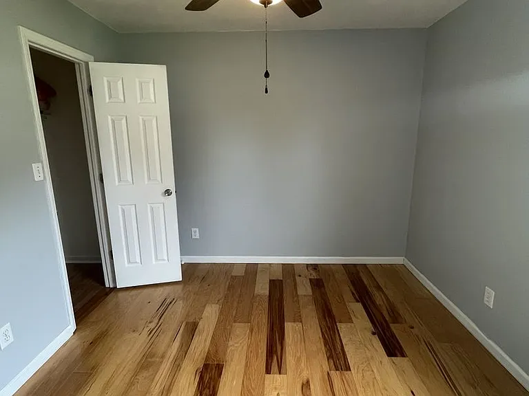 164 Glenwood Dr — Photo 12