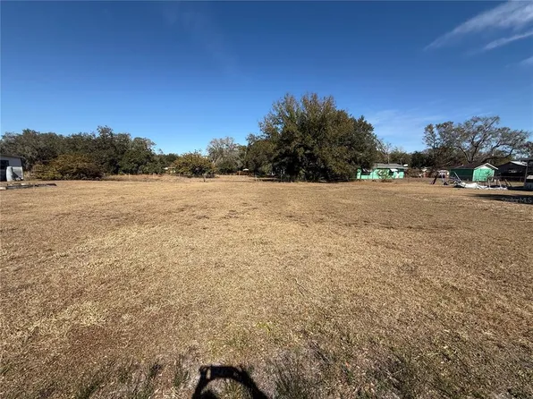 150 Church Ave #16, Mulberry, FL 33860