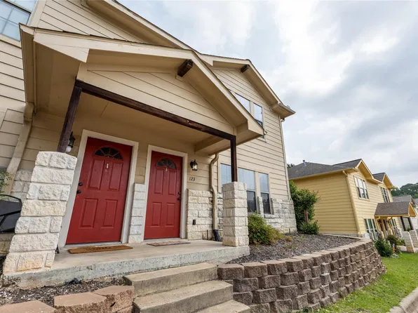 121 & 123 Bolero Way, Huntsville, TX 77340