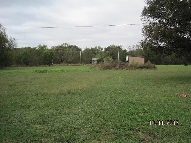 2nd image of 63796 E 150th Rd