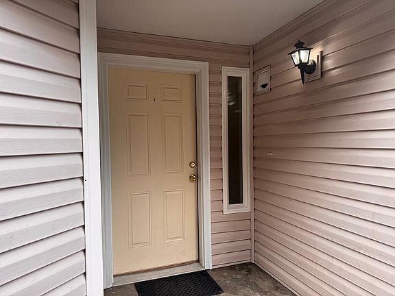 2nd image of 6309 Cady Rd APT B