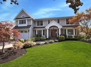 21 Steuben Dr, Jericho, NY 11753