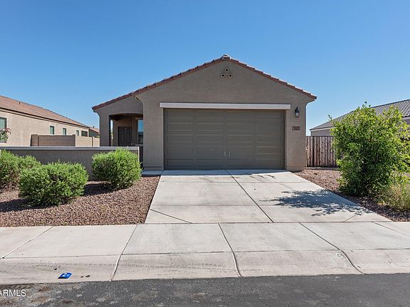 2nd image of 3807 E Appaloosa Drive
