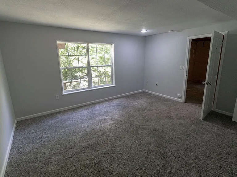 5318 Godas Cir — Photo 28