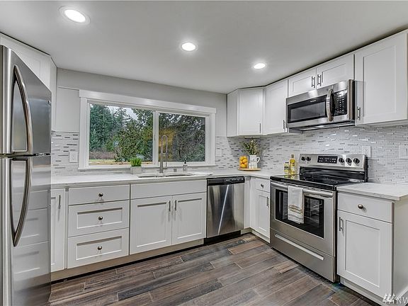 2nd image of 5226 East Dr