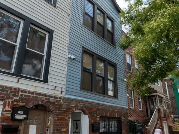 9728 Flatlands Avenue image 4 of 40