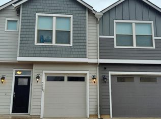 5905 NE 57th Ave, Vancouver, WA 98661