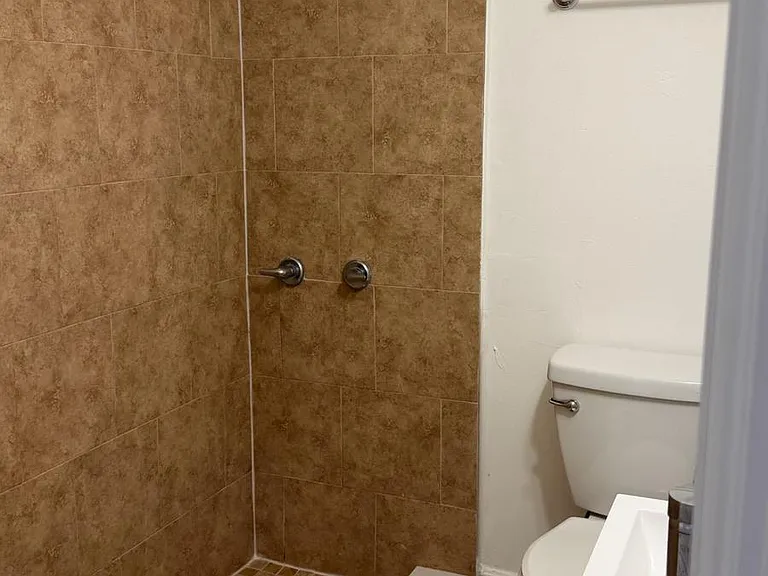 3405 Burlington Dr — Photo 19